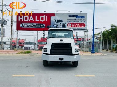 Freightliner 114SD mới 100% 